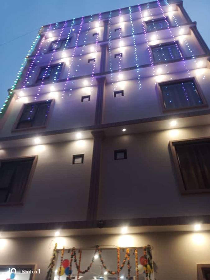 Hotel Kaushik Palace Haridwār Exteriör bild